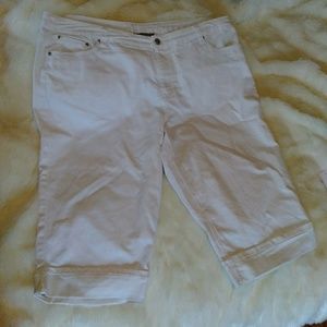 Embroidered White Capris/Bermuda Shorts